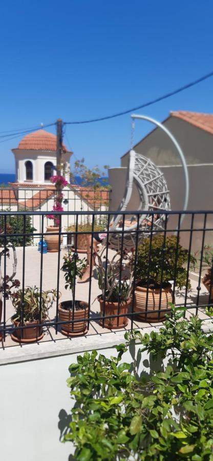 Villa Aposperitis Panormos (Crete)
