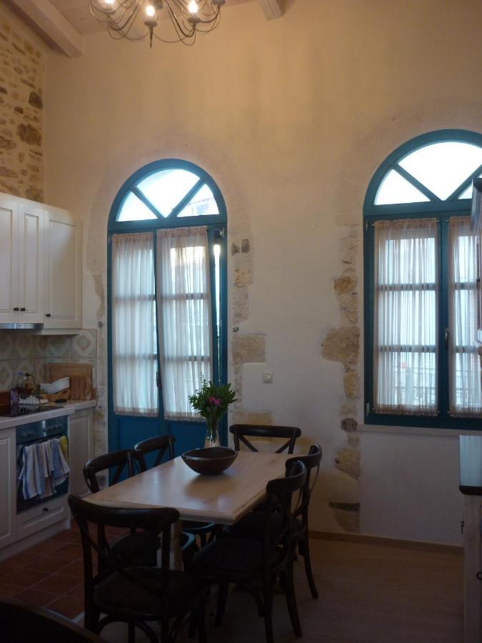 Aposperitis Villa *
