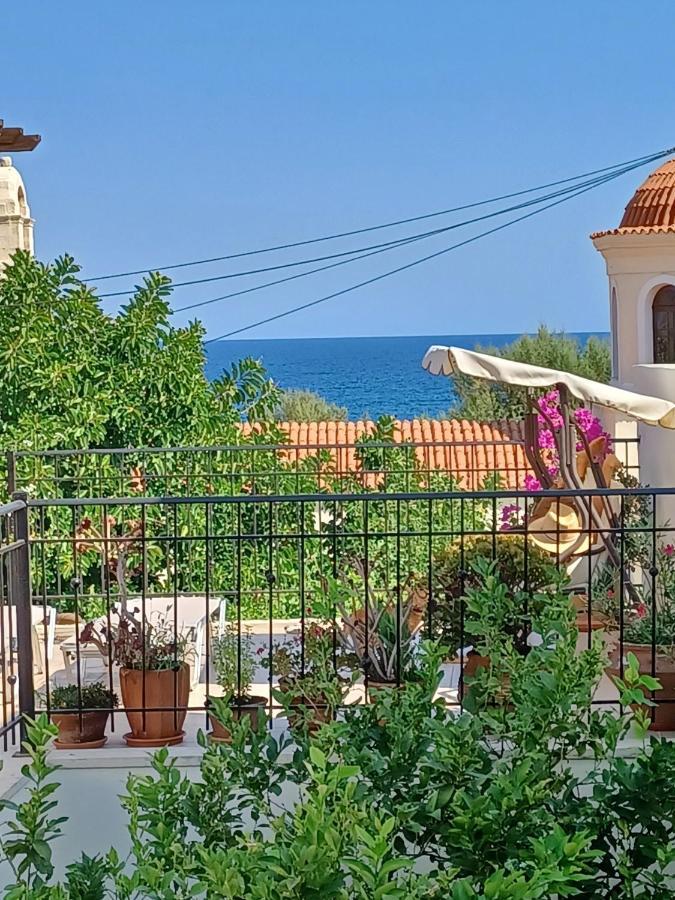 Villa Aposperitis