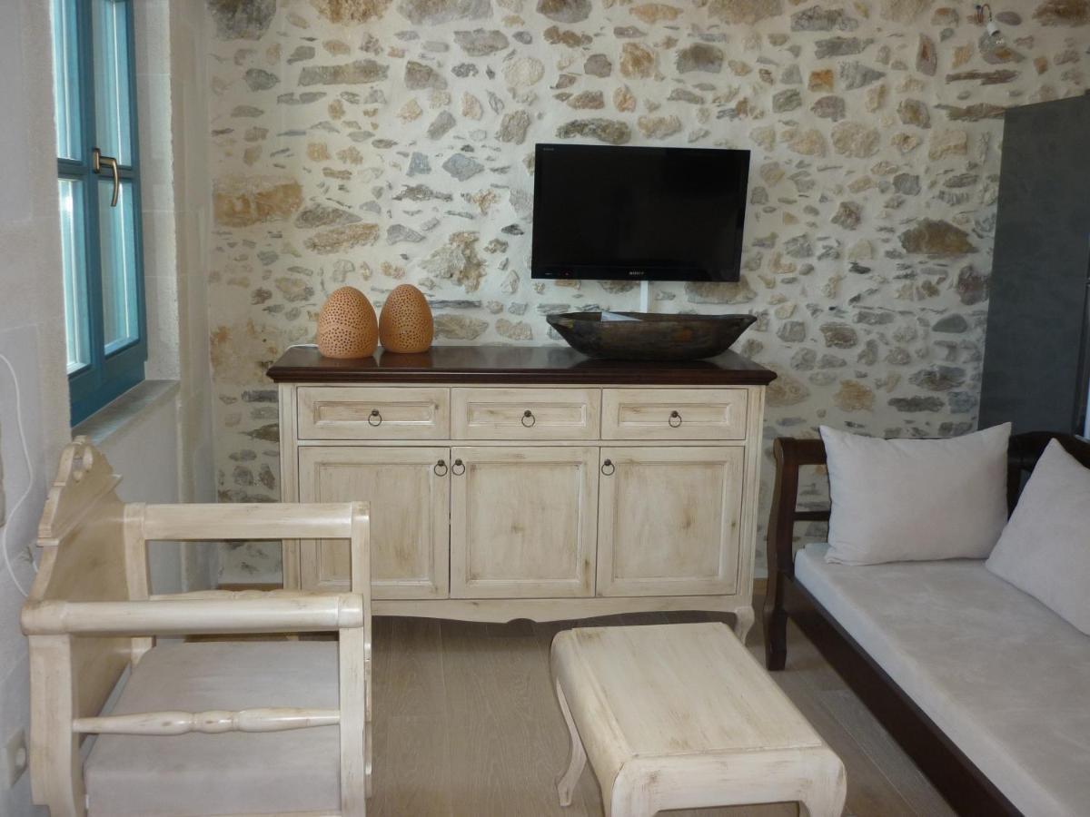 Villa Aposperitis