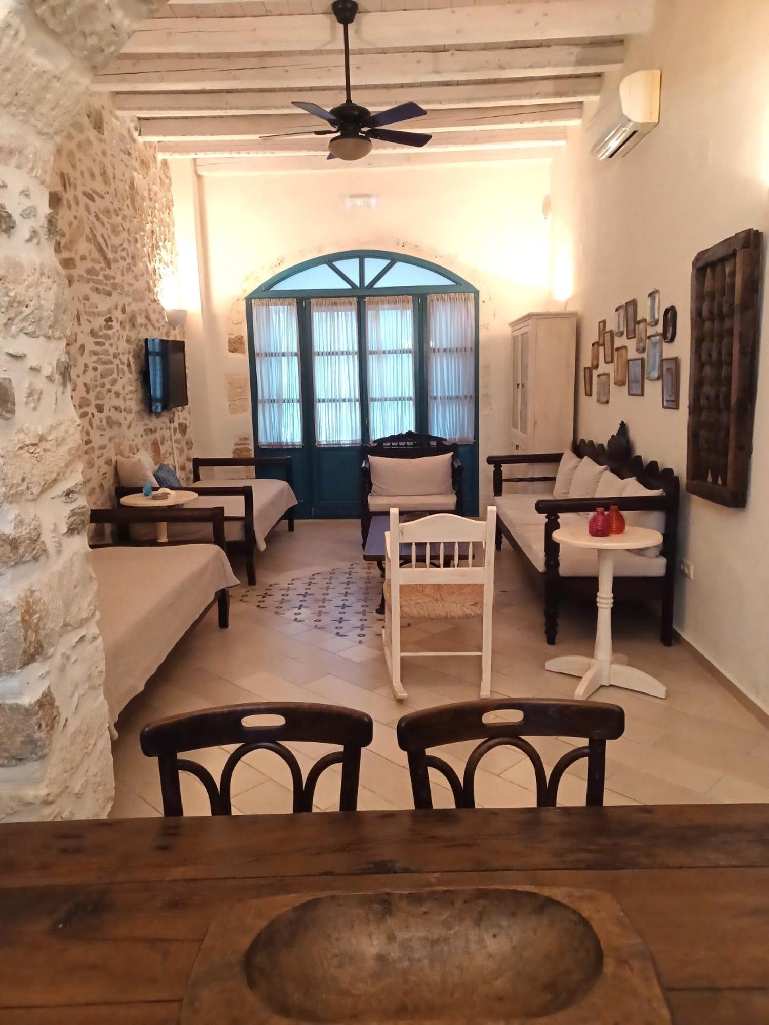 Aposperitis Panormos (Crete)