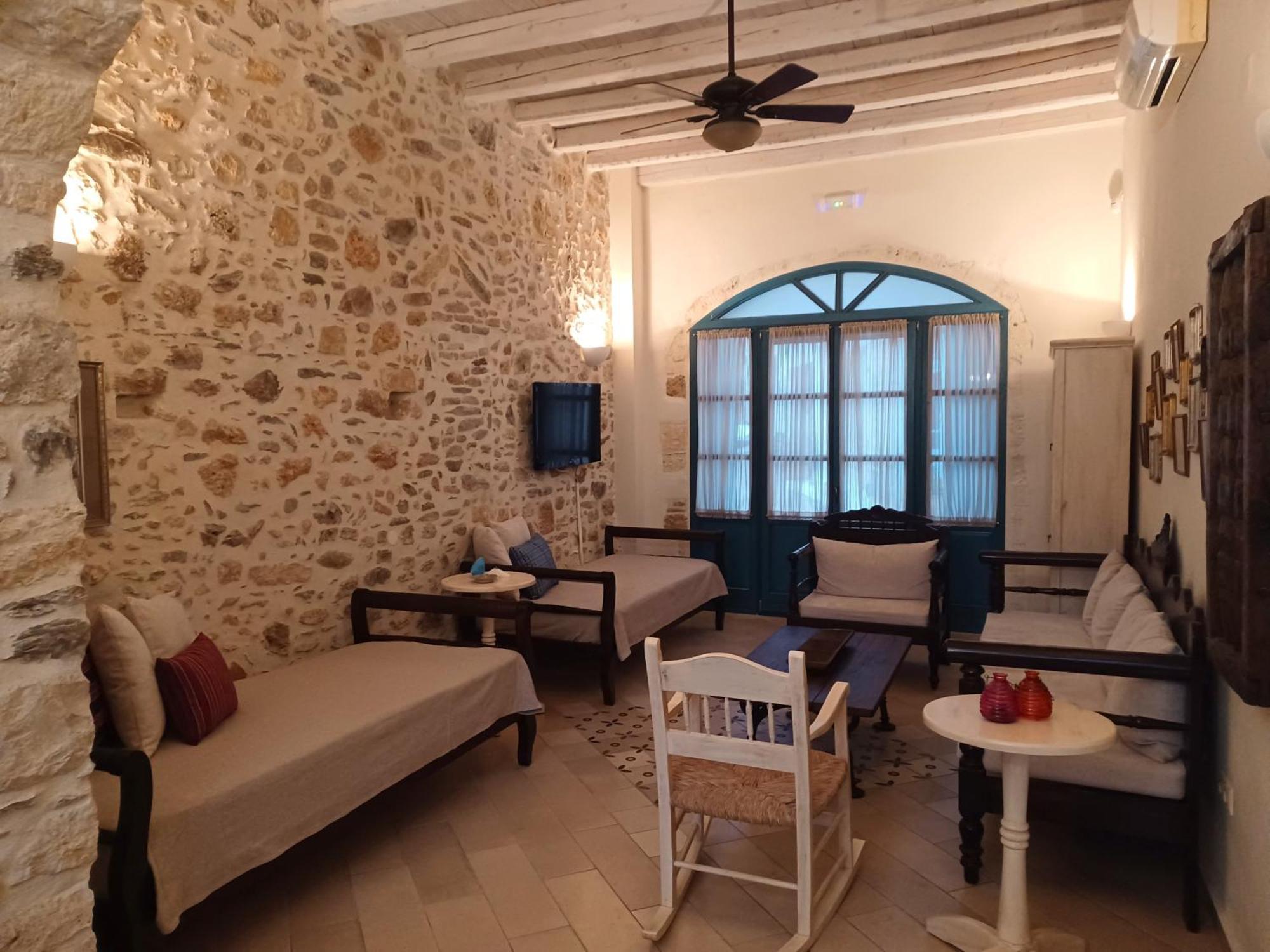 Aposperitis Villa