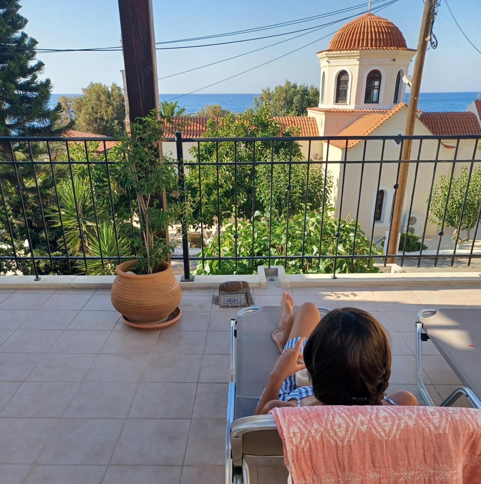 Villa Aposperitis *