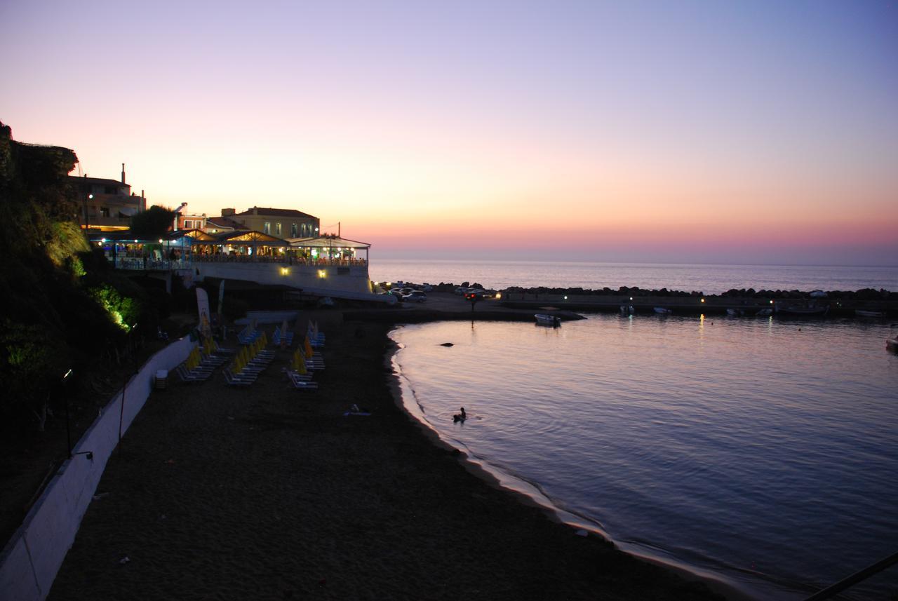 Aposperitis * Panormos (Crete)