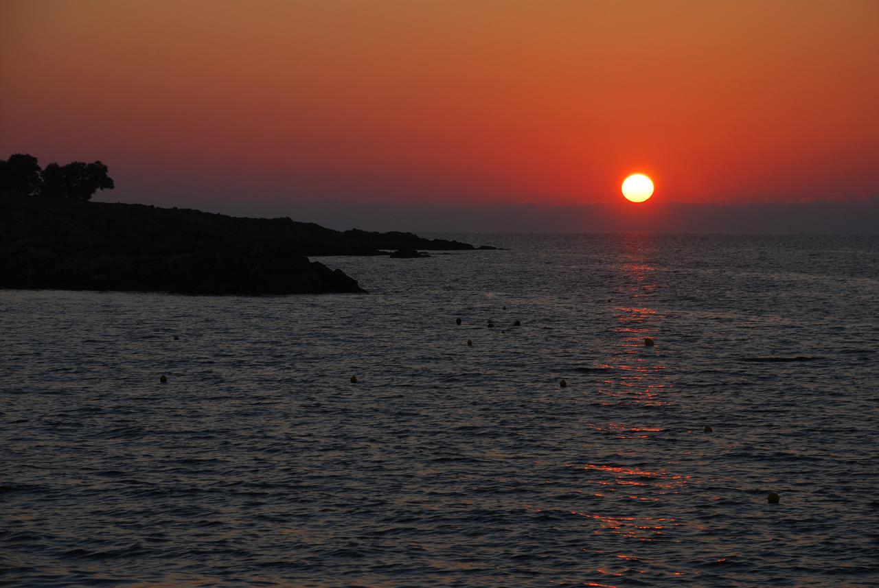 Aposperitis Panormos (Crete)