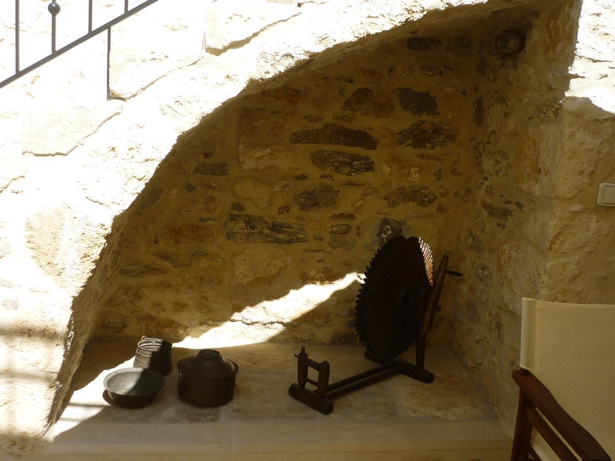 Villa Aposperitis